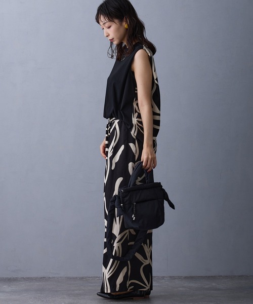 NICOLE white（ニコルホワイト）の「バック柄プリントスリーブレスTシャツ（Tシャツ/カットソー・レディース・ブラウン/ブラック/オフホワイト・FREE）」の21枚目の写真