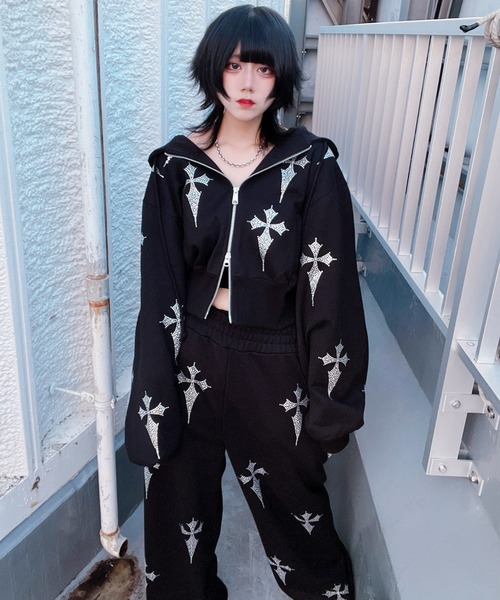 REFLEM/レフレム』クロス総柄ラインストーンスウェットワイドパンツ