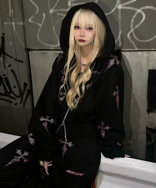 REFLEM/レフレム』クロス総柄ラインストーンスウェットワイドパンツ