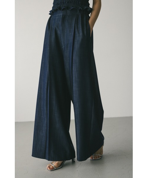 STYLEMIXER（スタイルミキサー）の「フロントタックワイドパンツ（その他パンツ・レディース・ライトブルー/インディゴブルー・SMALL/MEDIUM）」の2枚目の写真
