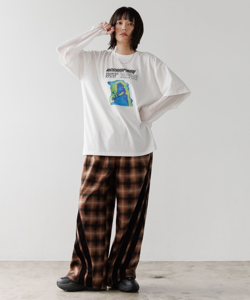 PBLIM(ページボーイリム)の「《UNISEX》シアーレイヤードキャットロンT(Tシャツ/カットソー・レディース・オフホワイト/チャコールグレー・FREE)」の7枚目の写真