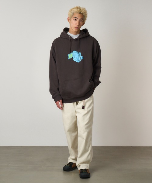 Gramicci（グラミチ）の「CAMCORDER HOODED SWEATSHIRT｜カムコーダーフーデッドスウェットシャツ（パーカー・メンズ・ヘザーグレー/ダークブラウン系/ダークネイビー・L/XXL/M/XL/S）」の8枚目の写真