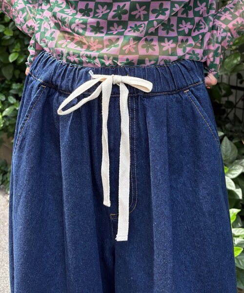 HELLO.SANFRANCISCO（ハローサンフランシスコ）の「【HELLO.SANFRANCISCO/ハローサンフランシスコ】レースフラワーカットワイドデニム（デニムパンツ・レディース・ブルー/サックスブルー・MEDIUM/SMALL）」の11枚目の写真