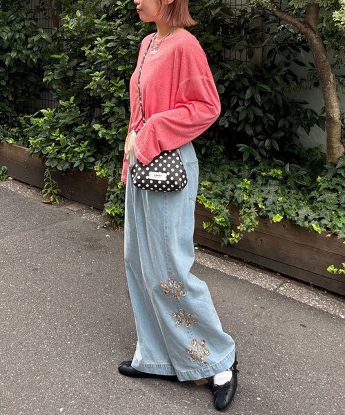 HELLO.SANFRANCISCO（ハローサンフランシスコ）の「【HELLO.SANFRANCISCO/ハローサンフランシスコ】レースフラワーカットワイドデニム（デニムパンツ・レディース・ブルー/サックスブルー・MEDIUM/SMALL）」の9枚目の写真