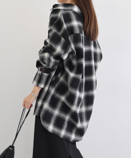 andme(アンドミー)の「2wayチェックシャツブラウス/キャミソールビスチェ(シャツ/ブラウス・レディース・ブラック/オフホワイト/ブラウン・FREE)」の22枚目の写真