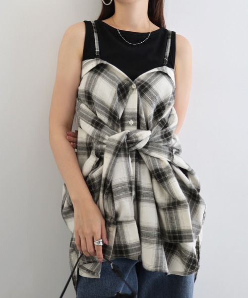 andme(アンドミー)の「2wayチェックシャツブラウス/キャミソールビスチェ(シャツ/ブラウス・レディース・ブラック/オフホワイト/ブラウン・FREE)」の8枚目の写真