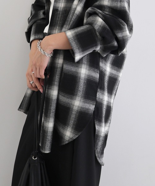 andme(アンドミー)の「2wayチェックシャツブラウス/キャミソールビスチェ(シャツ/ブラウス・レディース・ブラック/オフホワイト/ブラウン・FREE)」の21枚目の写真