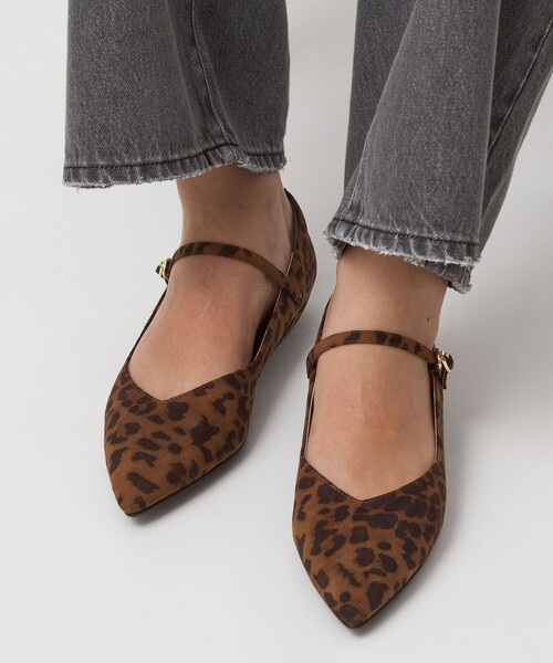 green label relaxing（グリーンレーベルリラクシング）の「Vカット ストラップ フラットシューズ 撥水（パンプス・レディース・ブラック/モカ/その他1・22.5cm/23cm/23.5cm/24cm/24.5cm/25cm）」の5枚目の写真