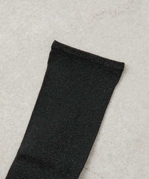 COLONY 2139(コロニートゥーワンスリーナイン)の「ラメ足袋ソックス(ソックス/靴下・レディース・ライトグレー/ブラック・23-25)」の6枚目の写真