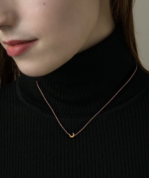 muku（ムク）の「NC/MINI MOON（ネックレス・レディース・シルバー/ゴールド・39/45）」の6枚目の写真