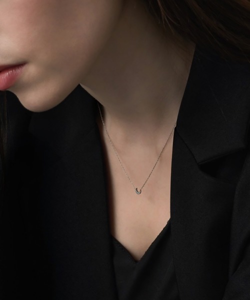 muku（ムク）の「NC/MINI MOON（ネックレス・レディース・シルバー/ゴールド・39/45）」の8枚目の写真