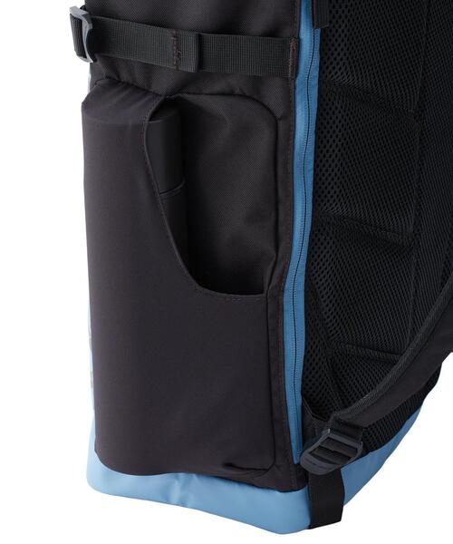 UNDER ARMOUR(アンダーアーマー)の「UAターポリン バックパック2.0 40リットル(トレーニング/メンズ/レディース)(バックパック/リュック・レディース・ダークネイビー・ONESIZE)」の5枚目の写真