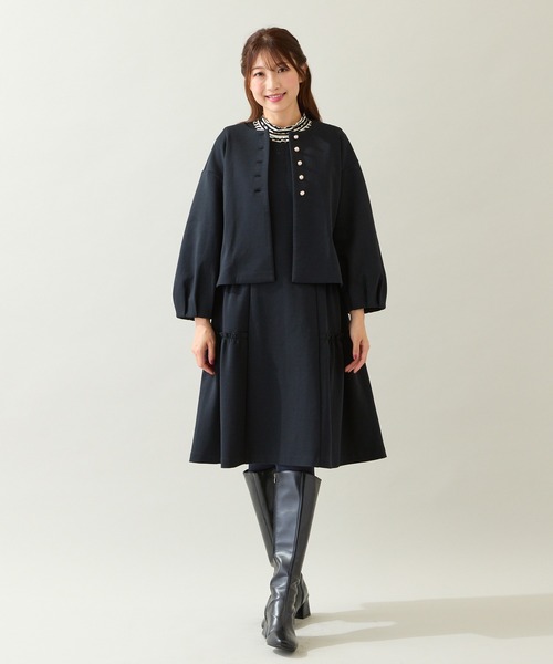 Rose Tiara(ローズティアラ)の「ダンボールニットタック袖ジャケット(ノーカラージャケット・レディース・ブラック/ベージュ・42/38/46)」の11枚目の写真