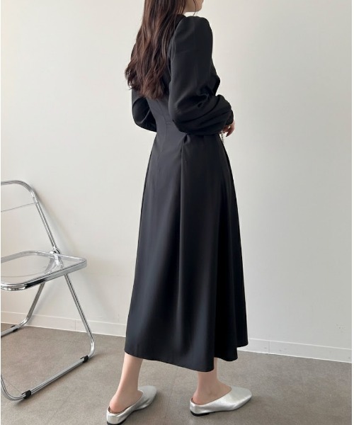 Maison Calme(メゾンカルム)の「サイドベルトタックミディ丈ワンピース ドレス 結婚式 オケージョン セレモニー 華奢見え(ワンピース・レディース・ブラック/ピンク・F)」の17枚目の写真