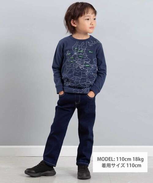 BeBe（ベベ）の「【抗菌・防臭】MAP＆FLAG袖リブ天竺長袖Tシャツ（Tシャツ/カットソー・キッズ・オフホワイト/ネイビー・150cm/130cm/140cm/120cm）」の19枚目の写真