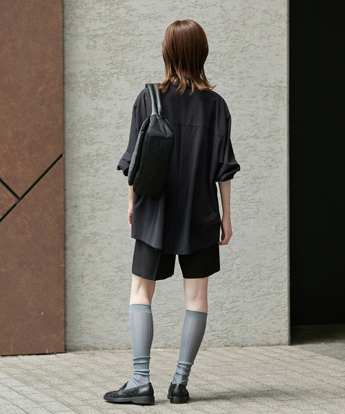 JOURNAL STANDARD（ジャーナルスタンダード）の「Vintage Twill BK Slit シャツ（シャツ/ブラウス・レディース・カーキ/ブラック・FREE）」の22枚目の写真