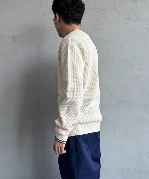 FRED PERRY（フレッドペリー）の「[FRED PERRY/フレッドペリー] ワンポイントロゴ刺繍 ワッフルクルーネック コットンニット（ニット/セーター・レディース・ブラック/キナリ・M/L/S）」の15枚目の写真