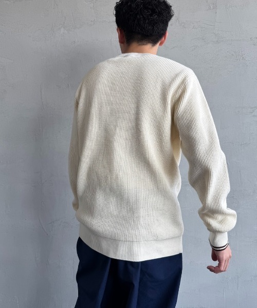 FRED PERRY（フレッドペリー）の「[FRED PERRY/フレッドペリー] ワンポイントロゴ刺繍 ワッフルクルーネック コットンニット（ニット/セーター・レディース・ブラック/キナリ・M/L/S）」の16枚目の写真