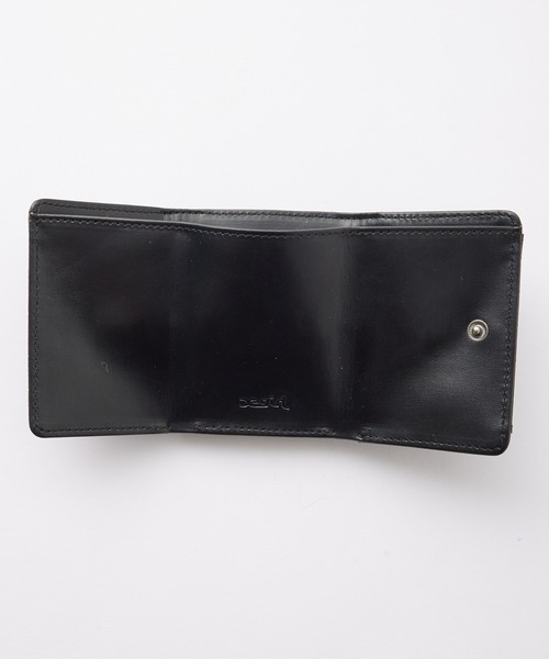 X-girl（エックスガール）の「MILLS LOGO FAUX CROCO MINI WALLET（財布・レディース・ブラック/ベージュ/ライトパープル・ONE SIZE）」の7枚目の写真