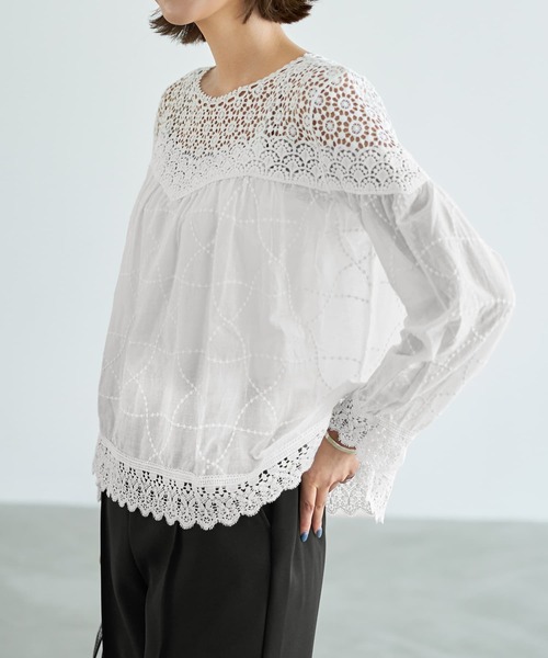 STYLE DELI(スタイルデリ)の「上部がレースのギャザーブラウス(Tシャツ/カットソー・レディース・ブラック/ホワイト・FREE)」の2枚目の写真