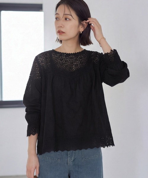 STYLE DELI(スタイルデリ)の「上部がレースのギャザーブラウス(Tシャツ/カットソー・レディース・ブラック/ホワイト・FREE)」の1枚目の写真