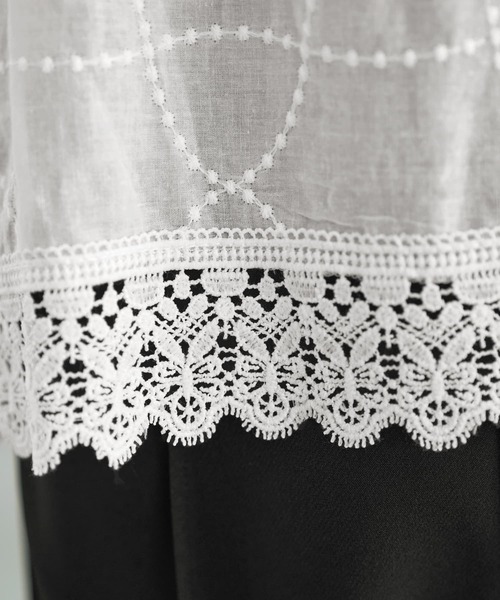 STYLE DELI(スタイルデリ)の「上部がレースのギャザーブラウス(Tシャツ/カットソー・レディース・ブラック/ホワイト・FREE)」の9枚目の写真