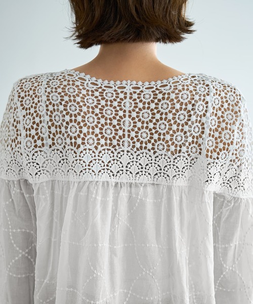 STYLE DELI(スタイルデリ)の「上部がレースのギャザーブラウス(Tシャツ/カットソー・レディース・ブラック/ホワイト・FREE)」の12枚目の写真