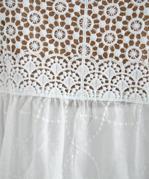 STYLE DELI(スタイルデリ)の「上部がレースのギャザーブラウス(Tシャツ/カットソー・レディース・ブラック/ホワイト・FREE)」の13枚目の写真