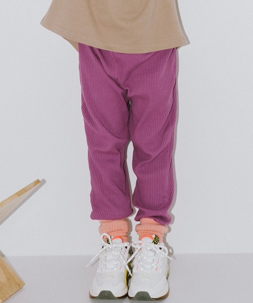 and D. petit main(アンドディープティマイン)の「【365D.】防汚ムジリブレギンス(レギンス/スパッツ・キッズ・ダークグリーン/マスタード/スモークピンク/チャコール/プラム・100cm/120cm/140cm/110cm/130cm/90cm)」の3枚目の写真