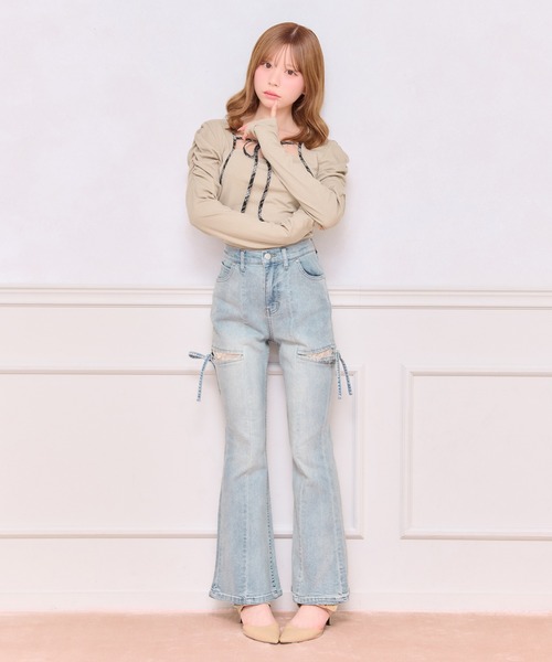 apres jour(アプレジュール)の「フロントリボンパワショルトップス(Tシャツ/カットソー・レディース・ダークブラウン/グレイッシュベージュ/ブラック・フリー/X-LARGE)」の16枚目の写真
