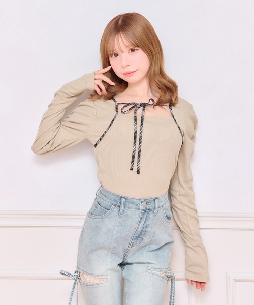 apres jour(アプレジュール)の「フロントリボンパワショルトップス(Tシャツ/カットソー・レディース・ダークブラウン/グレイッシュベージュ/ブラック・フリー/X-LARGE)」の14枚目の写真