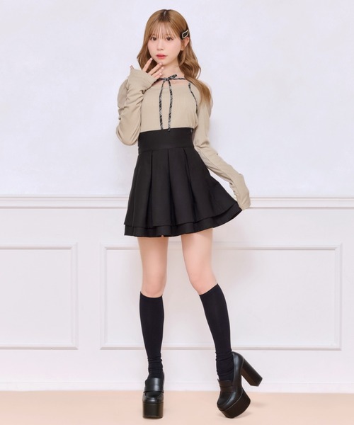 apres jour(アプレジュール)の「フロントリボンパワショルトップス(Tシャツ/カットソー・レディース・ダークブラウン/グレイッシュベージュ/ブラック・フリー/X-LARGE)」の17枚目の写真
