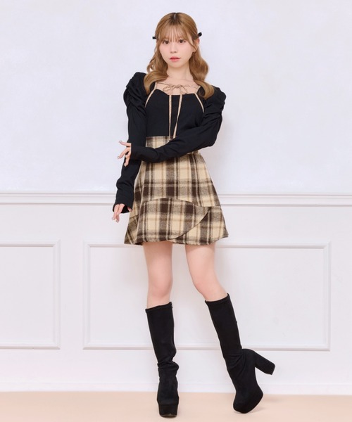 apres jour(アプレジュール)の「フロントリボンパワショルトップス(Tシャツ/カットソー・レディース・ダークブラウン/グレイッシュベージュ/ブラック・フリー/X-LARGE)」の10枚目の写真