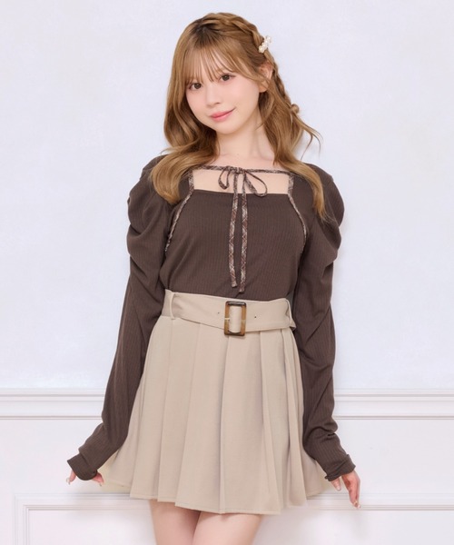 apres jour(アプレジュール)の「フロントリボンパワショルトップス(Tシャツ/カットソー・レディース・ダークブラウン/グレイッシュベージュ/ブラック・フリー/X-LARGE)」の18枚目の写真