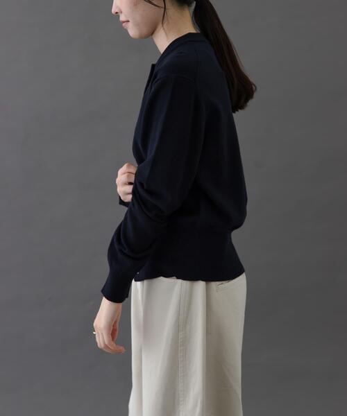 FORK&SPOON（フォークアンドスプーン）の「FORK&SPOON　ミラージュクルーネックニットカーディガン（カーディガン/ボレロ・レディース・ネイビー/ブラウン/グリーン・1）」の5枚目の写真