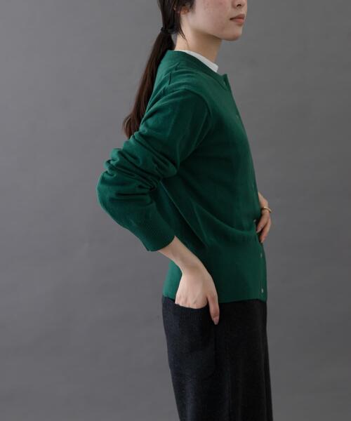 FORK&SPOON（フォークアンドスプーン）の「FORK&SPOON　ミラージュクルーネックニットカーディガン（カーディガン/ボレロ・レディース・ネイビー/ブラウン/グリーン・1）」の20枚目の写真