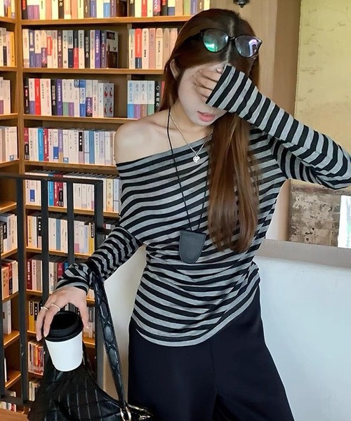 HALEY PESCA（ヘーリーペスカ）の「HALEY PESCA/ボーダーワンショルダー長袖Tシャツ　カットソー（Tシャツ/カットソー・レディース・ブラック・MEDIUM/SMALL/LARGE）」の9枚目の写真
