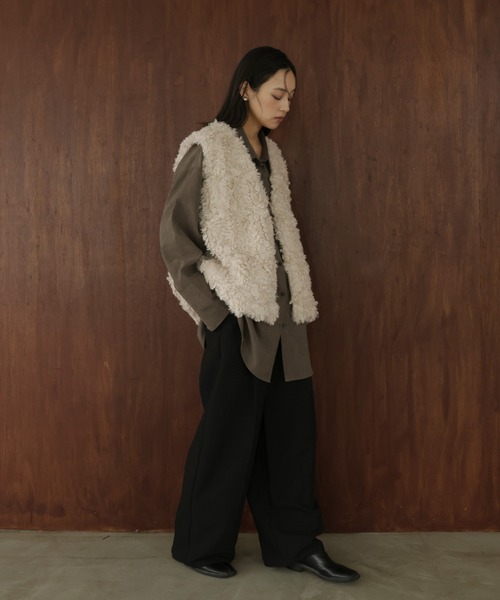 hellam（へラム）の「プードルフェイクファーベスト（ベスト・レディース・チャコール/モカ/アイボリー・FREE）」の10枚目の写真