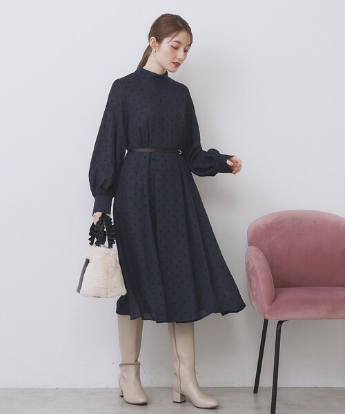 index(インデックス)の「ドットデザインタックワンピース【洗濯機OK/イージーアイロン】(ワンピース・レディース・ネイビー系/ベージュ系その他4/ワイン系1・36/38/40/42)」の5枚目の写真