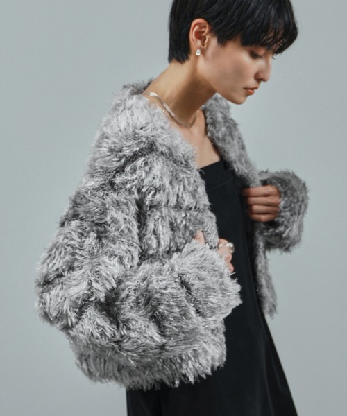 SALON adam et rope'（サロン アダム エ ロペ）の「シャギーファーニットボレロ（カーディガン/ボレロ・レディース・グレー/ピンク・FREE）」の21枚目の写真