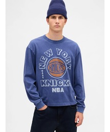GAP（ギャップ）の「NBA ニューヨーク ニックス クロップド グラフィックTシャツ（Tシャツ/カットソー）」