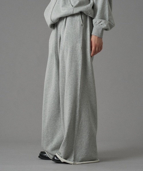 ONCILY(オンシェリー)の「TUCK WIDE BAGGY SWEAT PANTS / タックワイドバギースウェットパンツ(スウェットパンツ・メンズ・ブラック/杢グレー・MEDIUM/LARGE/SMALL)」の5枚目の写真