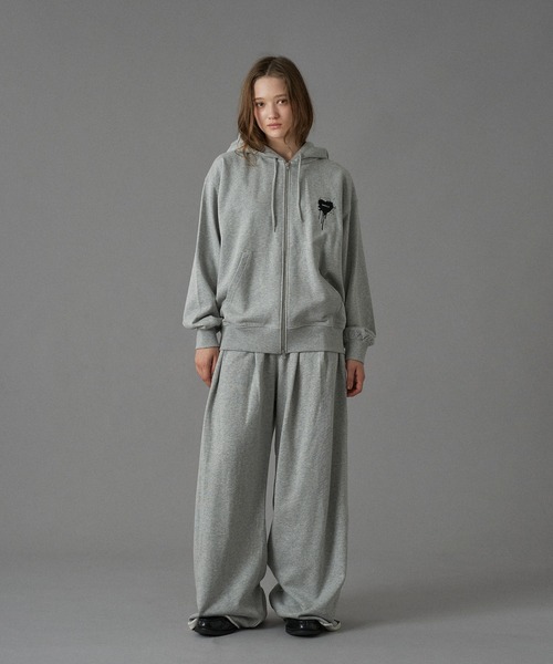 ONCILY(オンシェリー)の「TUCK WIDE BAGGY SWEAT PANTS / タックワイドバギースウェットパンツ(スウェットパンツ・メンズ・ブラック/杢グレー・MEDIUM/LARGE/SMALL)」の10枚目の写真