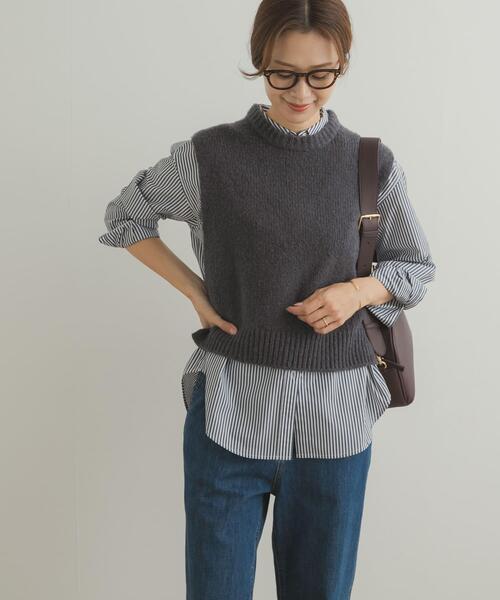 URBAN RESEARCH DOORS(アーバンリサーチドアーズ)の「ウールカシミヤニットベスト(ベスト・レディース・チャコールグレー/ベージュ・MEDIUM)」の15枚目の写真