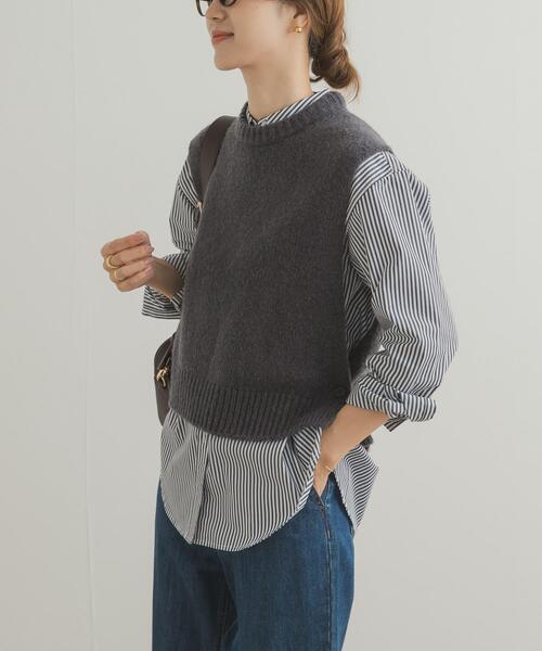 URBAN RESEARCH DOORS(アーバンリサーチドアーズ)の「ウールカシミヤニットベスト(ベスト・レディース・チャコールグレー/ベージュ・MEDIUM)」の20枚目の写真