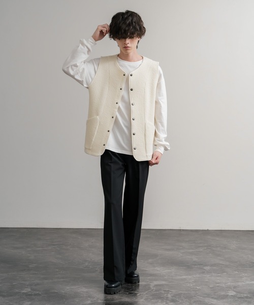 Audience（オーディエンス）の「Upscape Audience アップスケープオーディエンス 日本製 国産 尾州 コットンキルト ストライプ柄/ケーブル柄/クロス柄ノーカラースナップベスト AUD7331（ベスト・メンズ・オリーブ系/ブラック/チャコール/チャコールグレー/グレー/オリーブ/ブラック系/オフホワイト・L/M/XL）」の22枚目の写真