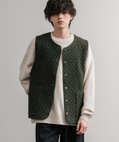 Audience（オーディエンス）の「Upscape Audience アップスケープオーディエンス 日本製 国産 尾州 コットンキルト ストライプ柄/ケーブル柄/クロス柄ノーカラースナップベスト AUD7331（ベスト・メンズ・オリーブ系/ブラック/チャコール/チャコールグレー/グレー/オリーブ/ブラック系/オフホワイト・L/M/XL）」の13枚目の写真