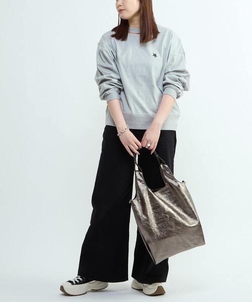 CONVERSE TOKYO(コンバーストウキョウ)の「2WAY METALLIC SHOPPING TOTE BAG(トートバッグ・レディース・ブラック×シルバー/ホワイト×シルバー/ブロンズ・FREE)」の5枚目の写真
