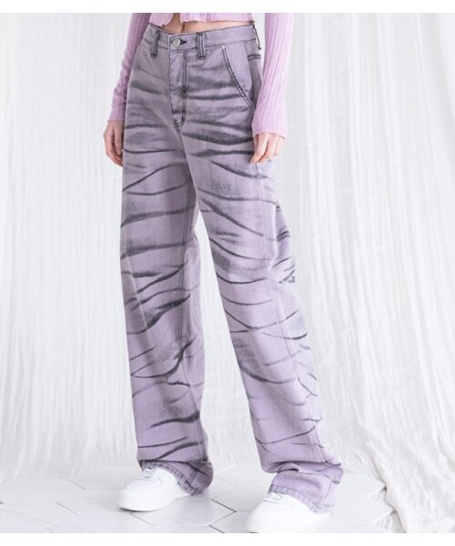 AVANDRESS(アバンドレス )の「zebra wide denim pants PINK(デニムパンツ・レディース・その他・MEDIUM/LARGE/SMALL)」の2枚目の写真