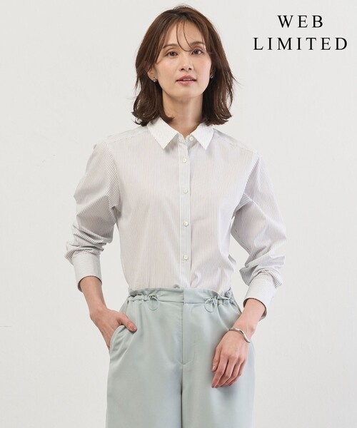 J.PRESS（ジェイプレス）の「【WEB限定カラーあり・2way】エステネージュ TYPEWRITER STRIPE シャツ（シャツ/ブラウス・レディース・ホワイト系/サックスブルー系1/ネイビー系1・T13/T15）」の2枚目の写真